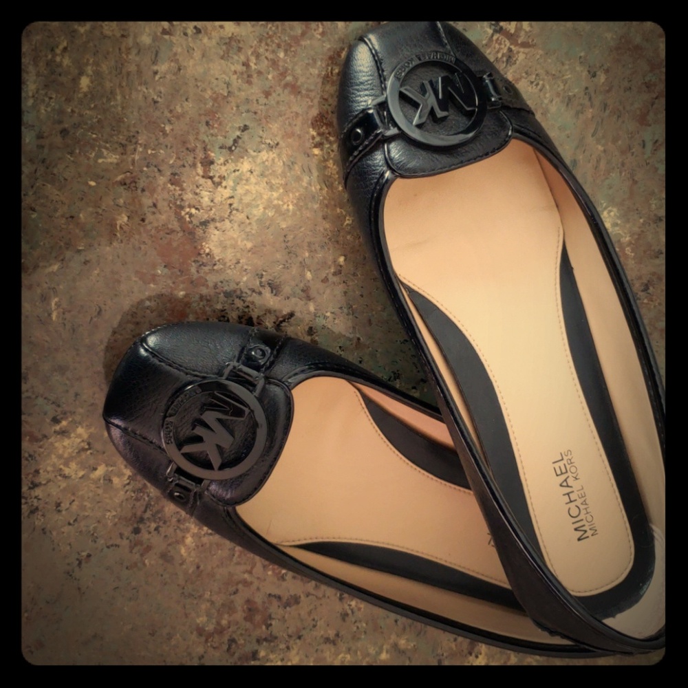 Michael Kors leather flats 6.5